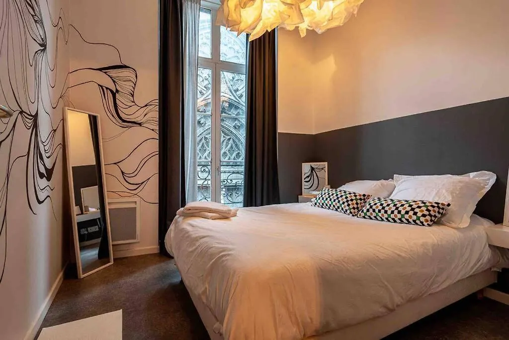 La Huppe - Bain Balneo - Riom Centre - 3 Etoiles Apartment France